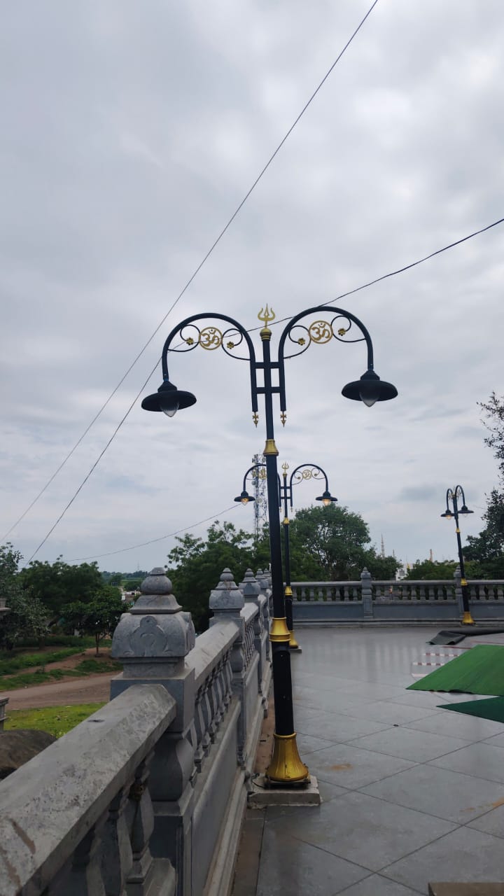 Temple Decorative Light Pole